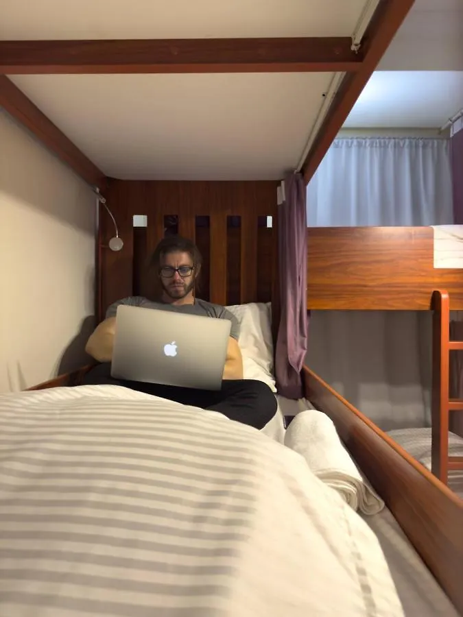 Хостел Business Backpackers Jbr Дубай 0*,