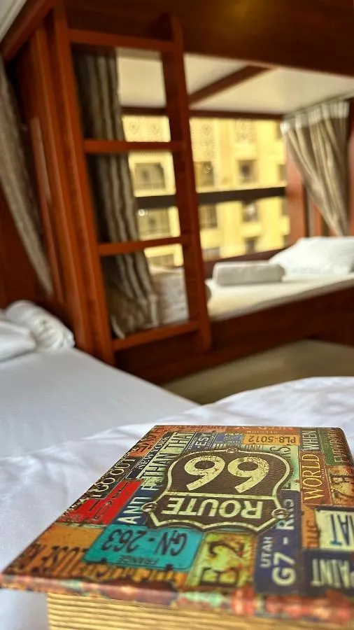 Хостел Business Backpackers Jbr Дубай